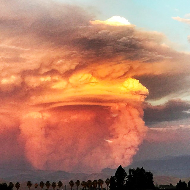 Extreme atmospheric extreme instability - plume dominated Haines 6 weather pattern 